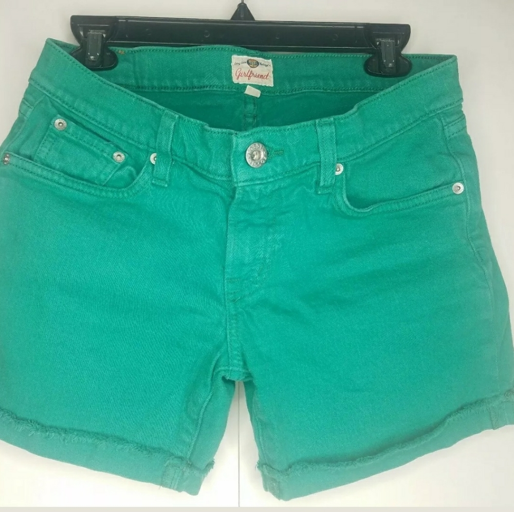 SIZE 27 FOSSIL GIRLFRIEND CUFFED RAVEL EDGE SHORTS